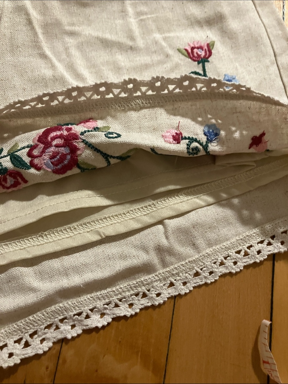 Blu Pepper Beige Embroidered Flower Pull On Linen Blend Shorts Medium - Picture 10 of 10
